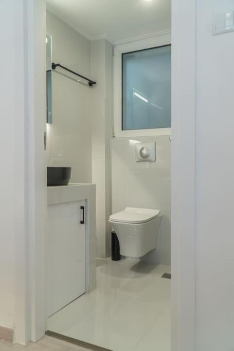 Syntagma Square, 60Sqm Platinum Suite Афины Экстерьер фото